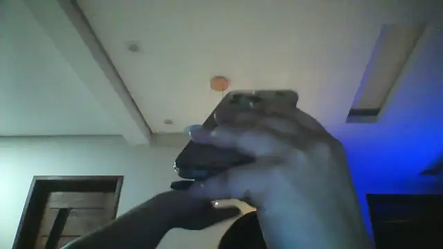 Sarahmonesexy online show from January 6, 11:40 pm