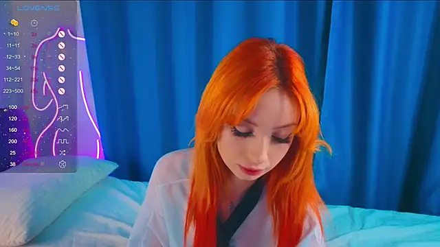 Snapshot of AgataBella chatting on February 5, 6:15 pm AgataBella online show from February 5, 6:15 pm