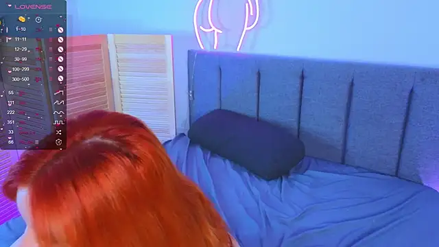 Snapshot of AgataBella chatting on March 16, 5:36 am AgataBella online show from March 16, 5:36 am