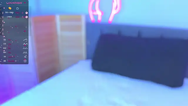 Snapshot of AgataBella chatting on March 17, 12:19 am AgataBella online show from March 17, 12:19 am