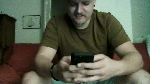 Snapshot of QueueFrenchie chatting on September 10, 7:03 pm QueueFrenchie online show from September 10, 7:03 pm