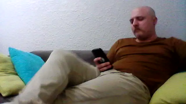 Snapshot of QueueFrenchie chatting on October 21, 7:36 pm QueueFrenchie online show from October 21, 7:36 pm