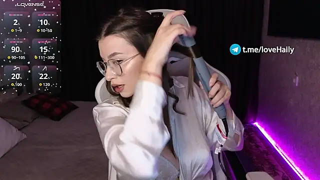 EuphoriaHaily online show from November 5, 1:22 pm