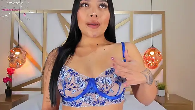 Snapshot of CarolineMaldonado chatting on February 28, 12:31 pm CarolineMaldonado online show from February 28, 12:31 pm