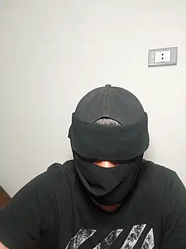 Nisreenn online show from September 13, 10:53 pm