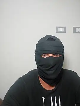 Nisreenn online show from September 25, 2:37 am