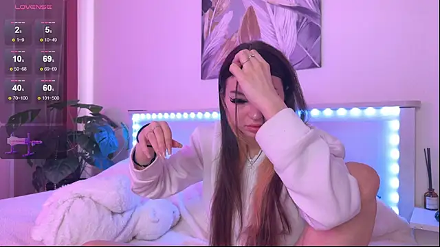 Snapshot of Veronica_leal chatting on October 15, 9:42 am Veronica leal online show from October 15, 9:42 am