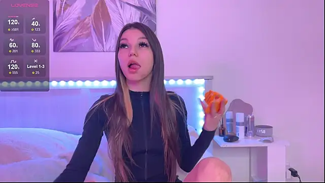 Snapshot of Veronica_leal chatting on October 20, 8:59 am Veronica leal online show from October 20, 8:59 am