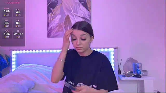 Snapshot of Veronica_leal chatting on October 28, 9:46 am Veronica leal online show from October 28, 9:46 am