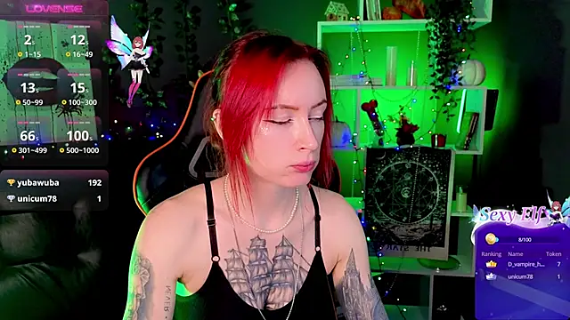 Snapshot of _HelenCarter chatting on December 4, 3:15 am HelenCarter online show from December 4, 3:15 am