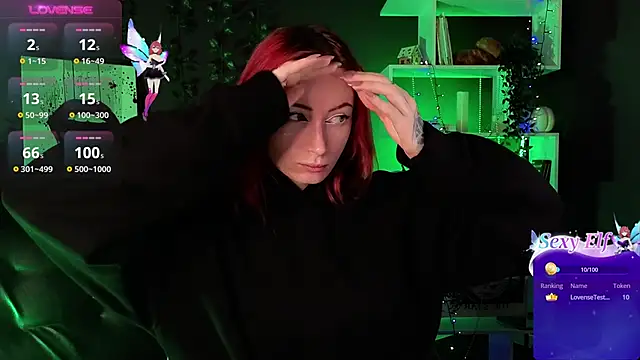 Snapshot of _HelenCarter chatting on December 9, 8:44 pm HelenCarter online show from December 9, 8:44 pm