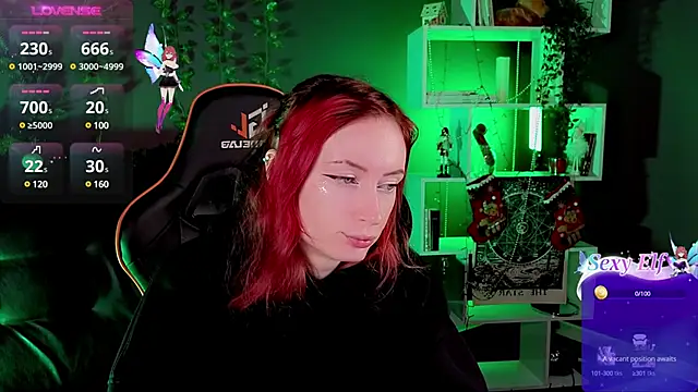 Snapshot of _HelenCarter chatting on December 15, 8:47 pm HelenCarter online show from December 15, 8:47 pm