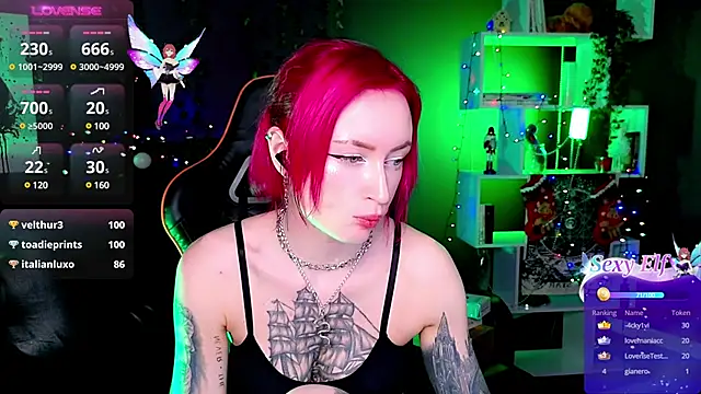 Snapshot of _HelenCarter chatting on December 25, 3:18 am HelenCarter online show from December 25, 3:18 am