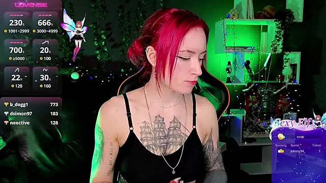 Snapshot of _HelenCarter chatting on December 26, 12:14 am HelenCarter online show from December 26, 12:14 am