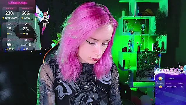 Snapshot of _HelenCarter chatting on February 22, 8:53 pm HelenCarter online show from February 22, 8:53 pm