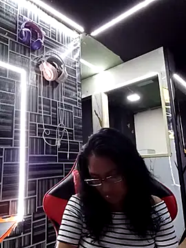 AdelinaMiran90 online show from September 21, 4:03 am