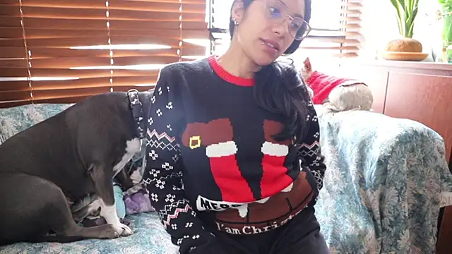 fergie21 online show from December 18, 2:28 pm