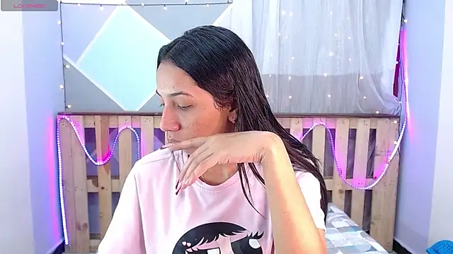 Lina10 online show from February 17, 6:37 pm