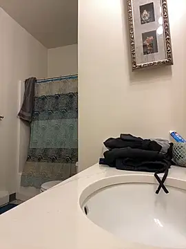 MrChuckDailyXXX online show from December 10, 11:08 pm