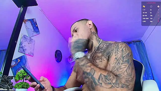 Adil aminn online show from January 11, 10:04 pm