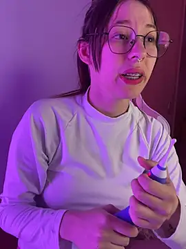 Snapshot of _nobara__ chatting on February 6, 7:13 am nobara online show from February 6, 7:13 am