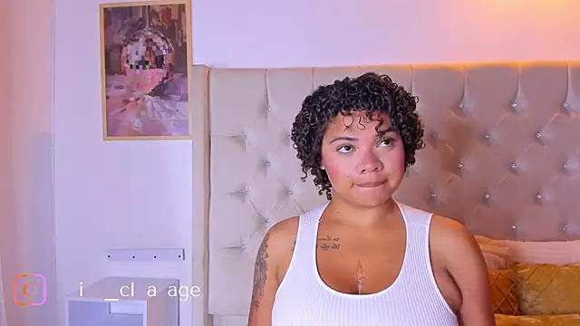 Eloisa cleavage  online show from May 16, 10:01 am