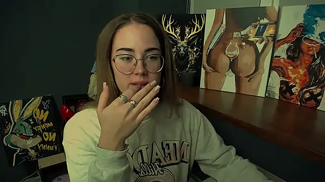 luxie milady online show from November 3, 1:56 pm