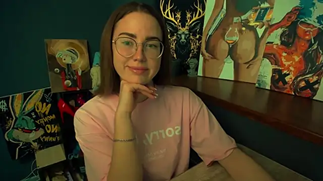 luxie milady online show from March 4, 1:39 pm