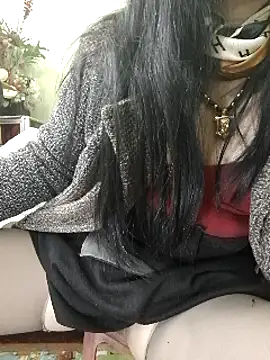 Snapshot of Hangem111 chatting on February 28, 2:53 am Hangem111 online show from February 28, 2:53 am