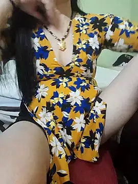 Snapshot of Hangem111 chatting on March 5, 10:33 am Hangem111 online show from March 5, 10:33 am