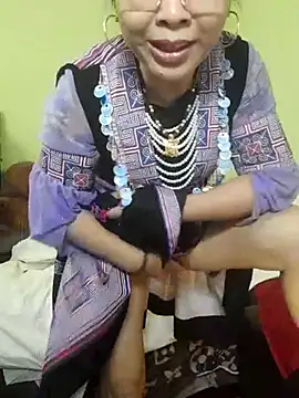 Snapshot of Hangem111 chatting on March 7, 2:45 pm Hangem111 online show from March 7, 2:45 pm