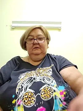 Snapshot of Awn290668 chatting on October 5, 4:00 am Awn290668 online show from October 5, 4:00 am