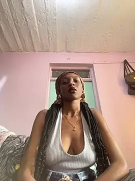 Snapshot of Tee_babygirl1 chatting on February 12, 9:52 am Tee babygirl1 online show from February 12, 9:52 am