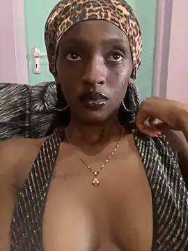 Snapshot of Tee_babygirl1 chatting on February 22, 2:41 pm Tee babygirl1 online show from February 22, 2:41 pm
