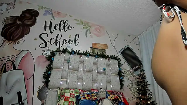 EMMA SWEETT1 online show from December 27, 12:23 pm