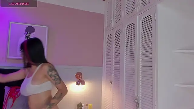 Snapshot of naoko_kirino chatting on January 5, 4:48 pm naoko kirino online show from January 5, 4:48 pm