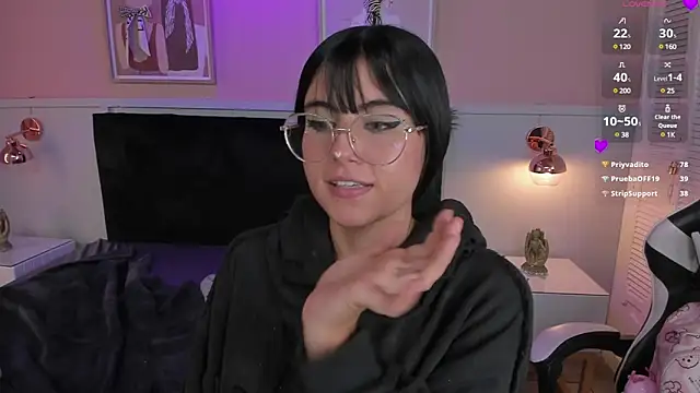 Snapshot of naoko_kirino chatting on February 28, 6:09 pm naoko kirino online show from February 28, 6:09 pm