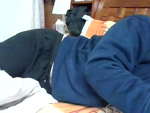 Snapshot of raka120294 chatting on January 23, 8:24 pm raka120294 online show from January 23, 8:24 pm