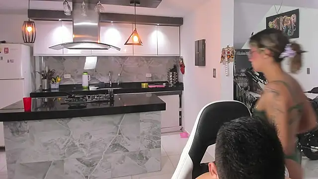 Snapshot of vicky_wendy_hot_sexx chatting on March 3, 5:13 am vicky wendy hot sexx online show from March 3, 5:13 am