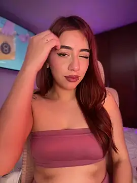 Snapshot of veronicaapink chatting on March 1, 7:16 pm veronicaapink online show from March 1, 7:16 pm