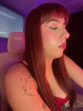 Snapshot of veronicaapink chatting on March 8, 10:35 pm veronicaapink online show from March 8, 10:35 pm