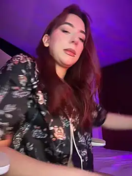 Snapshot of veronicaapink chatting on March 11, 2:39 am veronicaapink online show from March 11, 2:39 am