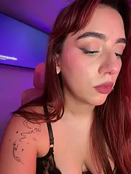 Snapshot of veronicaapink chatting on March 14, 9:53 pm veronicaapink online show from March 14, 9:53 pm