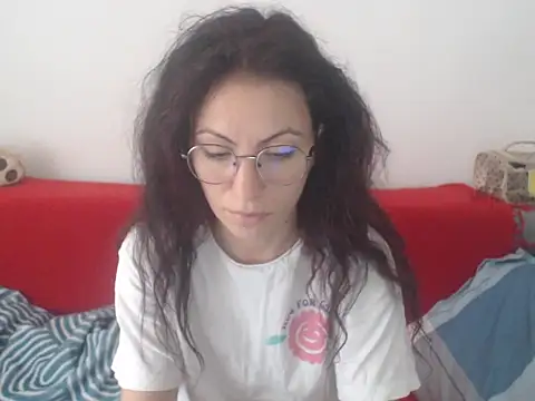 Emmatoo online show from May 3, 2:23 pm