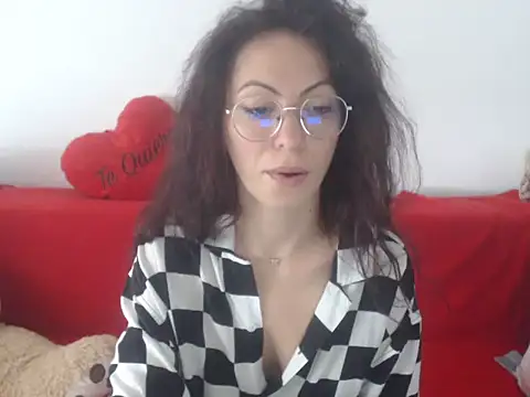 Emmatoo online show from May 8, 11:48 am