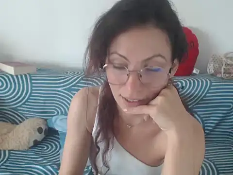Emmatoo online show from May 11, 4:04 pm