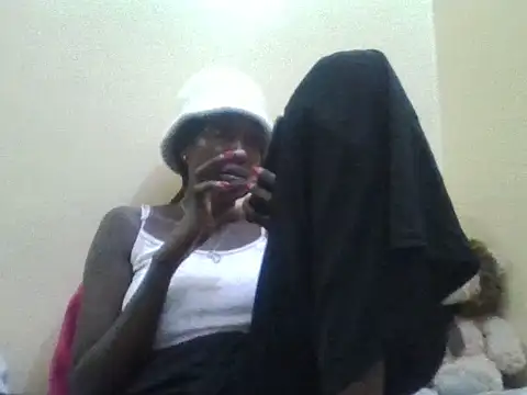 Pretty ellahh online show from February 6, 4:47 pm