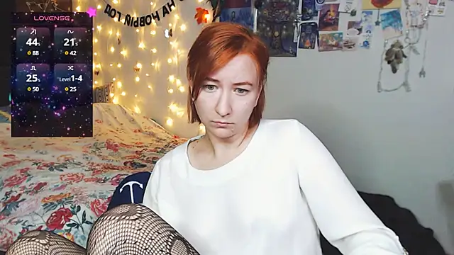 Snapshot of licentia__poetica chatting on December 19, 1:18 am licentia poetica online show from December 19, 1:18 am