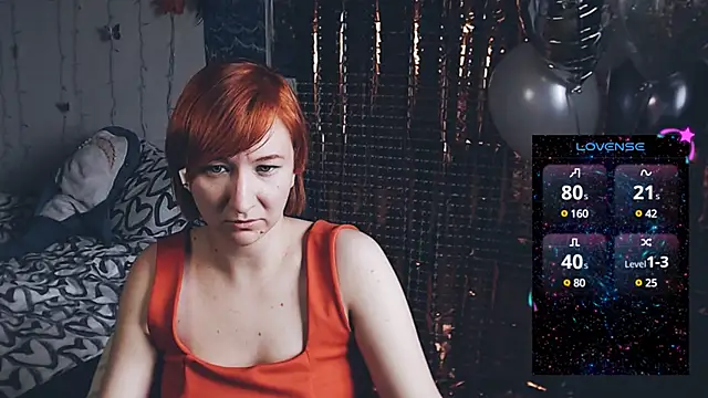 Snapshot of licentia__poetica chatting on February 15, 11:17 am licentia poetica online show from February 15, 11:17 am