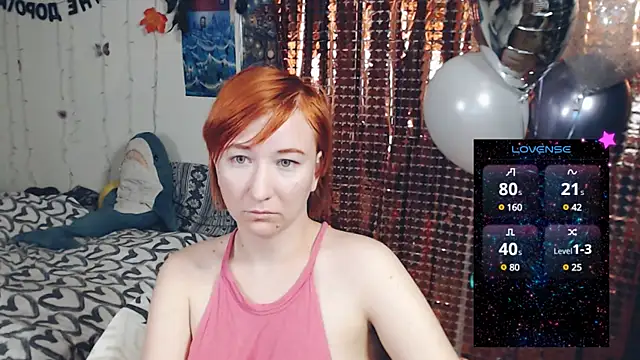 Snapshot of licentia__poetica chatting on February 17, 2:53 am licentia poetica online show from February 17, 2:53 am